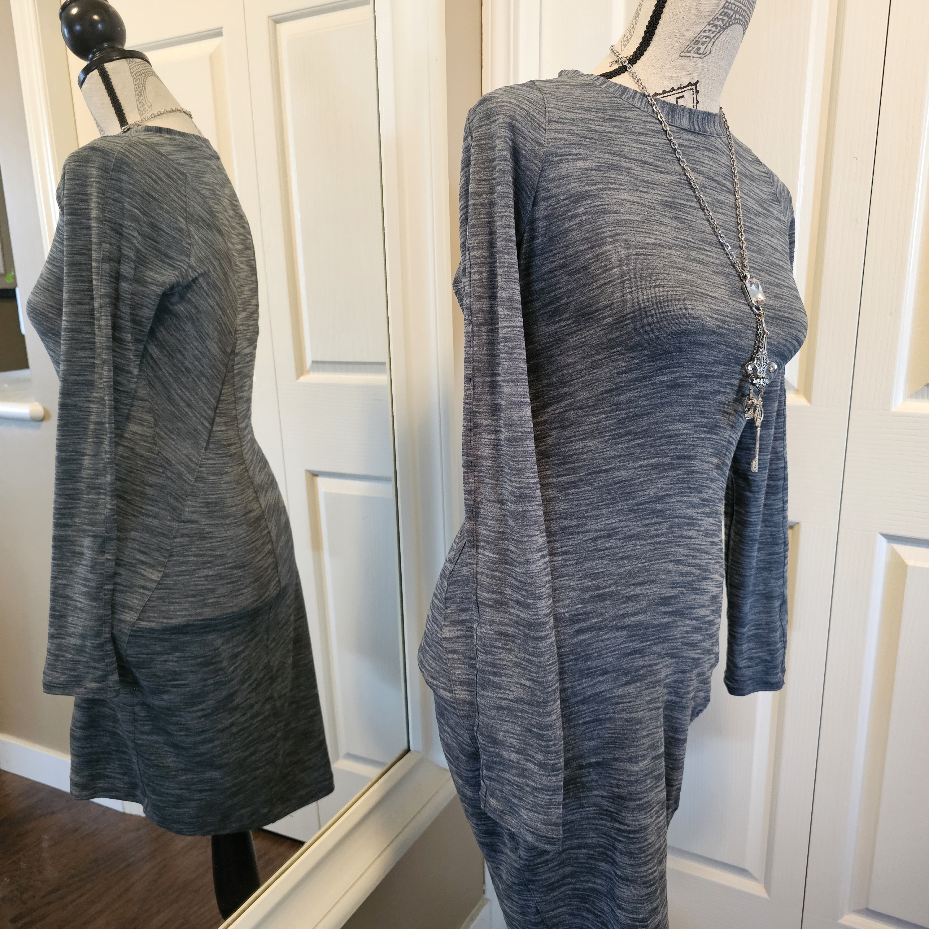 Lululemon Blue-Gray Sz 4 Long Sleeve T-Dress